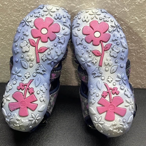 Apakowa Kids Girl Soft Sole Closed Toe Sandals SIZE 29 - Picture 9 of 13